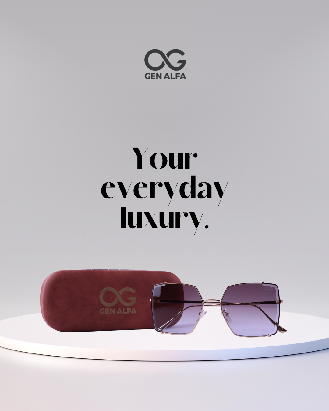 GEN ALFA DivaFrame Women’s Sunglasses – Oversized Square Gradient Lenses with Gold Frame